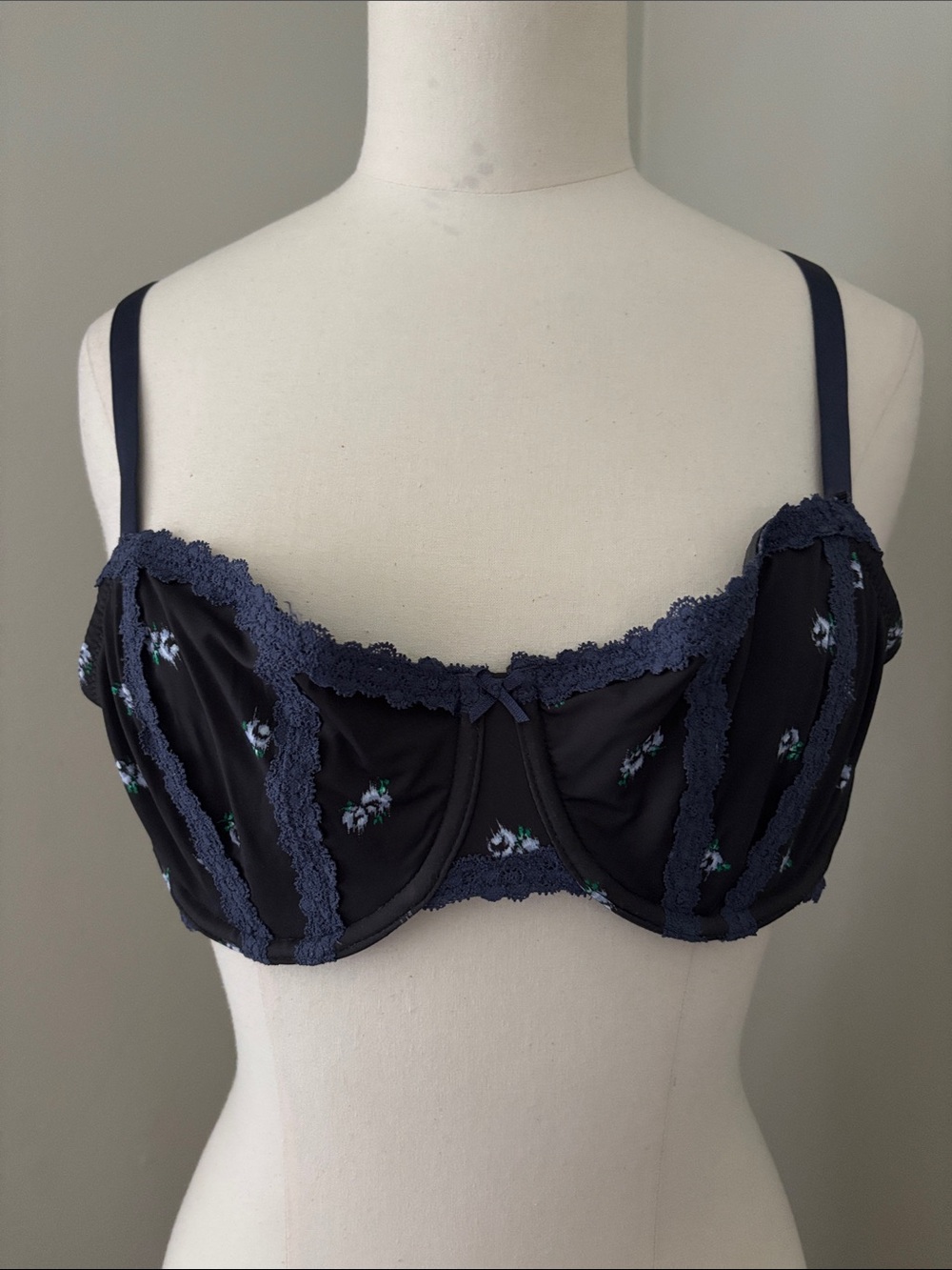 Aerie Showoff Balconette Bra Dark Grey Floral with Navy Lace-Trim 36D